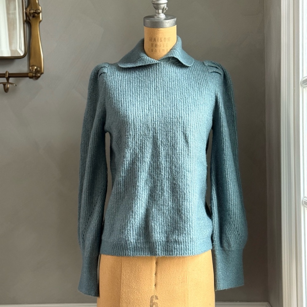 Elegant teal Women's Sweater